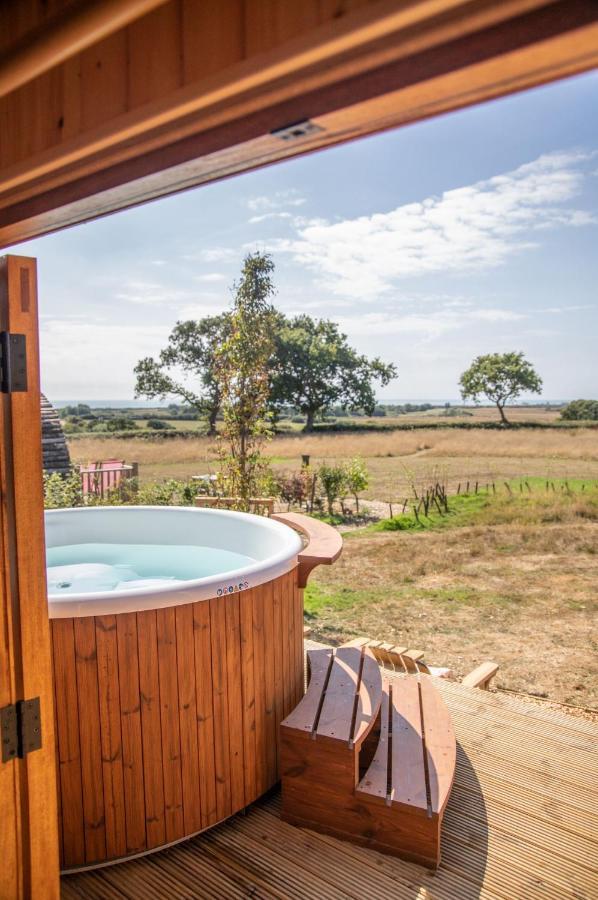 Вилла Barnhorn Glamping Hooe Экстерьер фото